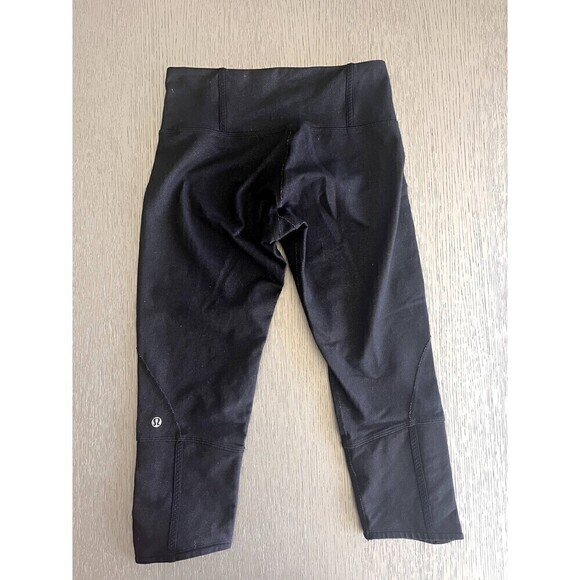 Lululemon Snap Me Up Black 3/4 Crop Pants Size 6 Used Inseam 18.5" Women's - Picture 6 of 8